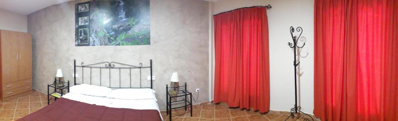Casa Rural Entresierras Бейрес Экстерьер фото